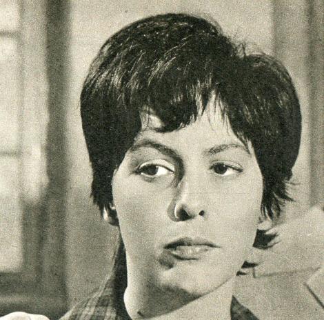 Foto: Waltraut Denger; “Funk und Fernsehen der DDR”, Nr. 26/1962, Seite 16; im Bild: Ingeborg Schumacher in der Rolle der Helga.